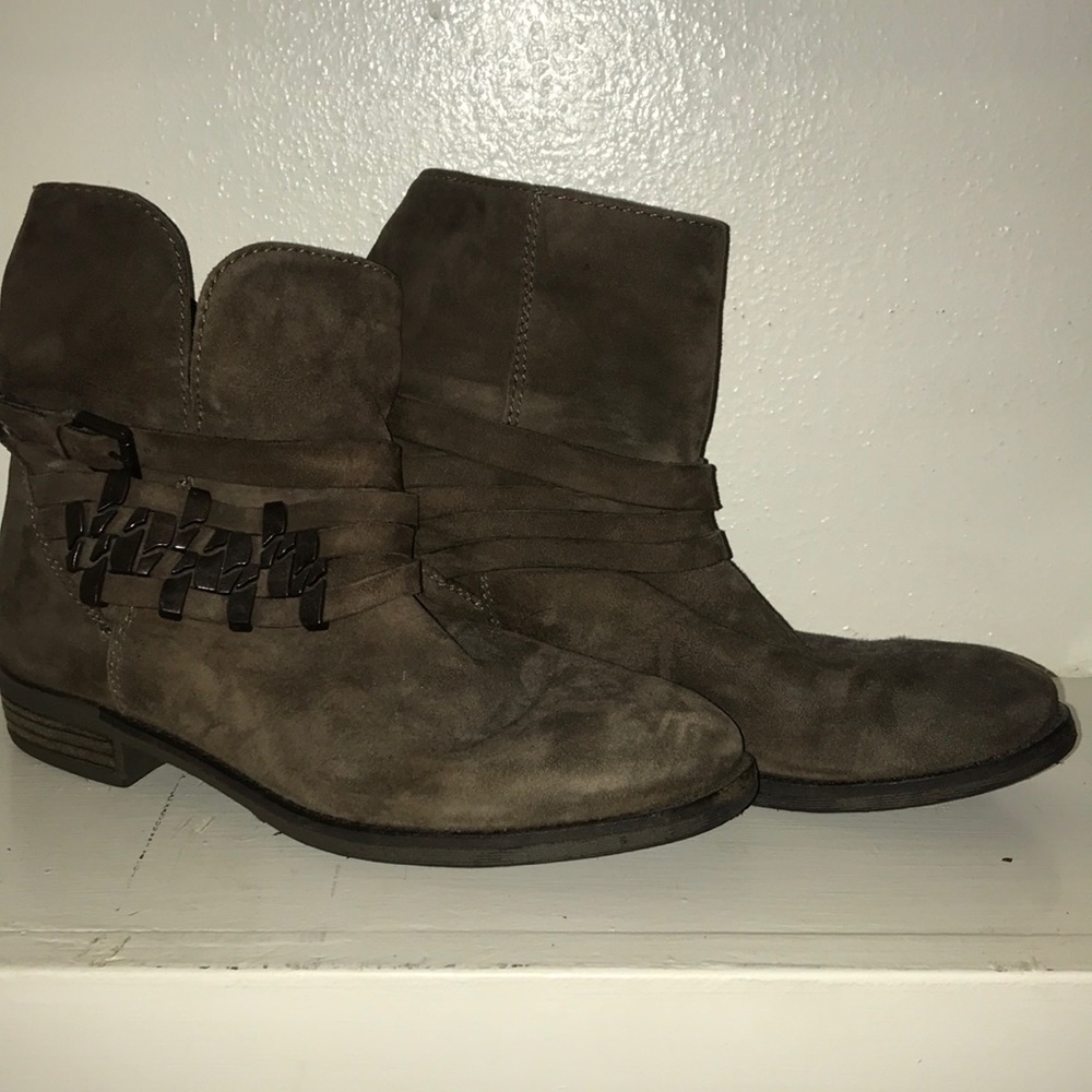 soft buckled boots